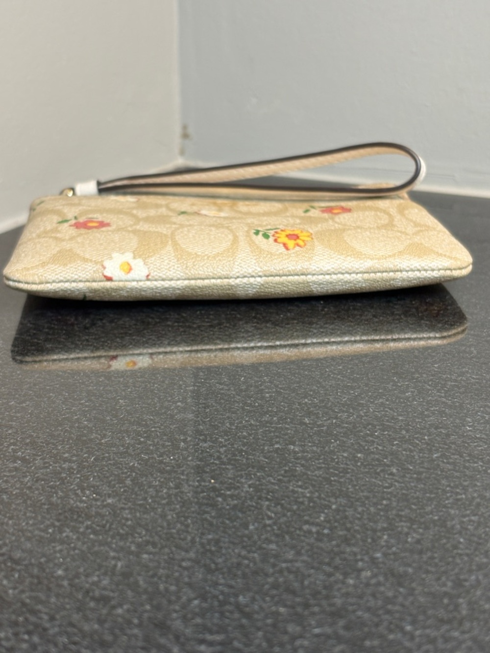 Coach Beige Floral Signature Wristlet with White Strap and Gold Logo - Picture 5 of 10